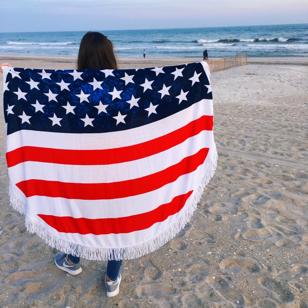 American Flag Circle Tapestry with Fringe
